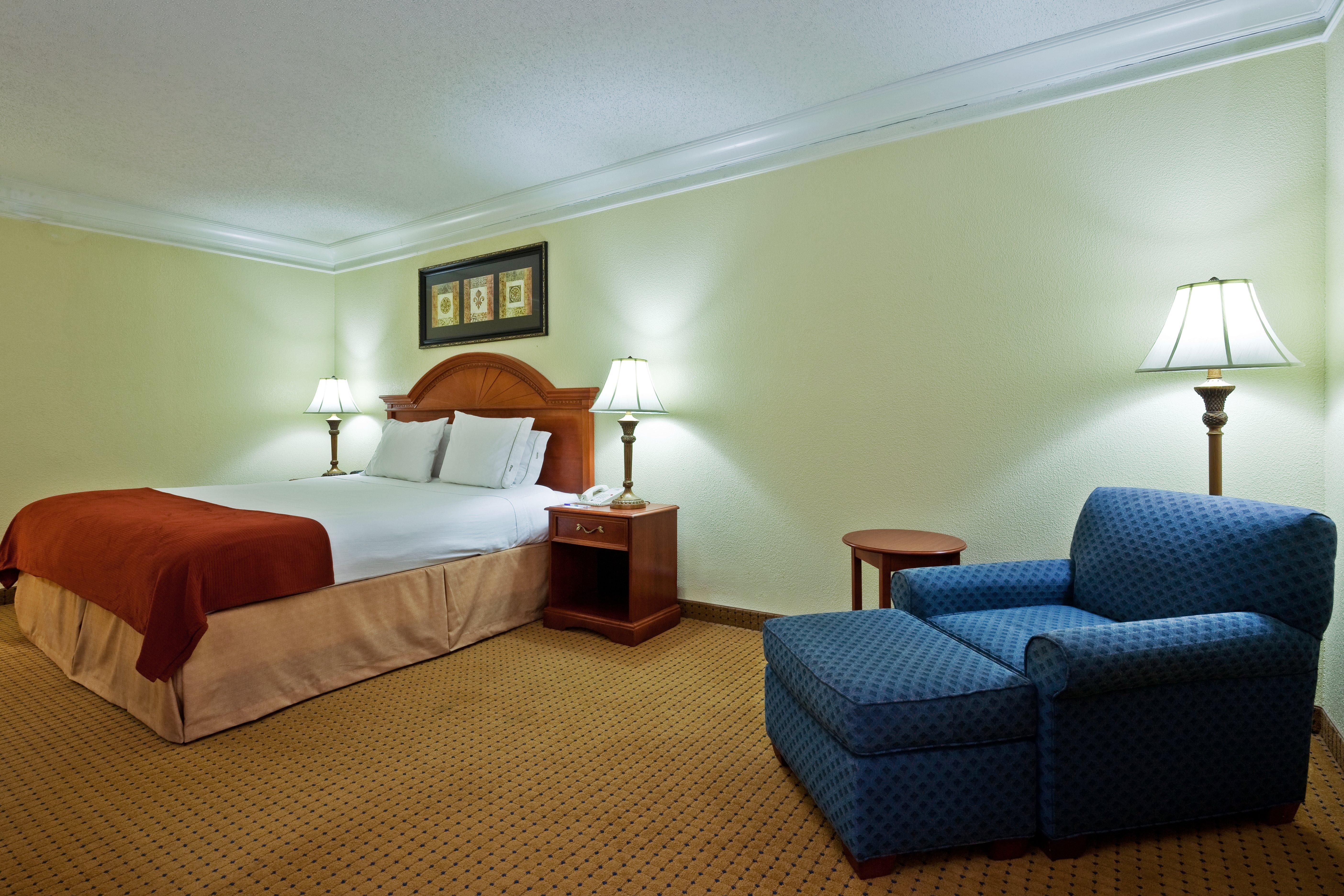 Holiday Inn Express Ringgold Room photo